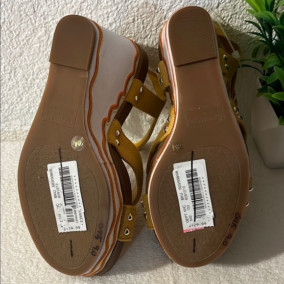 DANNIJO X Gianni bini Yellow Wedge Sandals - Picture 7 of 10